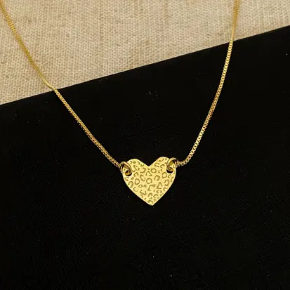 GARGANTILHA CORAÇÃO ONCINHA DOURADO